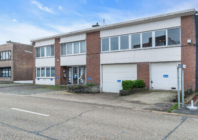 Gebouw voor gemengd gebruik te koop in Hasselt