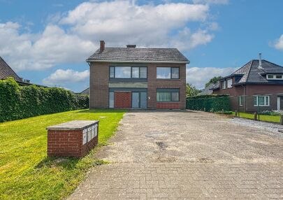 Gebouw voor gemengd gebruik te koop in Zonhoven