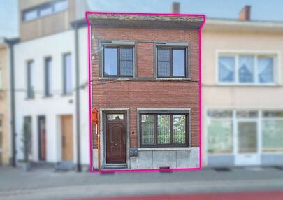 Bij ImmoFusion 7/7 “open huis”: klik op onze 3D-TOUR.
Ervaar vastgoed alsof je er zelf doorloopt!

Welkom in deze verrassend ruime en instapklare gezinswoning in het bruisende centrum van Hasselt, gelegen op het adres Spoorwegstraat 2. Deze volledig o