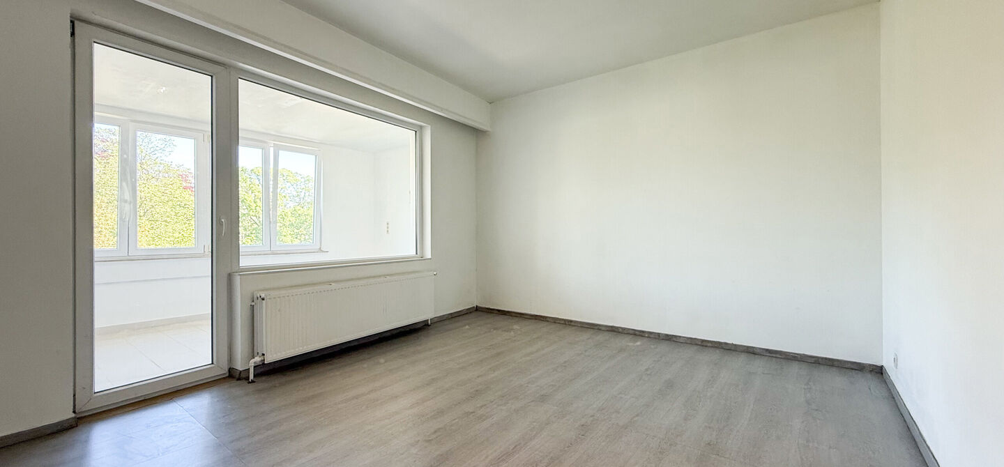 Bij ImmoFusion 7/7 “open huis” : klik op onze 3D-TOUR.
Ervaar vastgoed alsof u er zelf doorloopt!
Bent u op zoek naar een instapklaar appartement met twee slaapkamers, een gunstig EPC-label en een conforme elektrische installatie? Dan is dit appartem