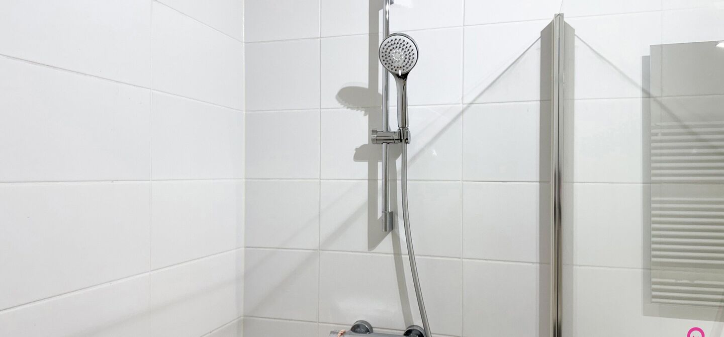 Bij ImmoFusion 7/7 “open huis”: klik op onze 3D-TOUR.
Ervaar vastgoed alsof je er zelf doorloopt!

Ontdek dit moderne en energiezuinige appartement aan de August Cuppensstraat 6 bus C05 in het hart van Beringen. Dit instapklaar appartement uit 2021 bi