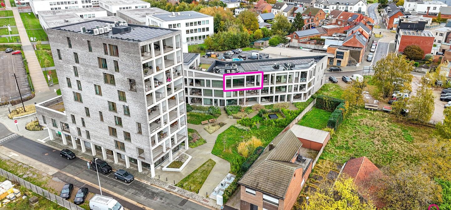 Bij ImmoFusion 7/7 “open huis”: klik op onze 3D-TOUR.
Ervaar vastgoed alsof je er zelf doorloopt!

Ontdek dit moderne en energiezuinige appartement aan de August Cuppensstraat 6 bus C05 in het hart van Beringen. Dit instapklaar appartement uit 2021 bi