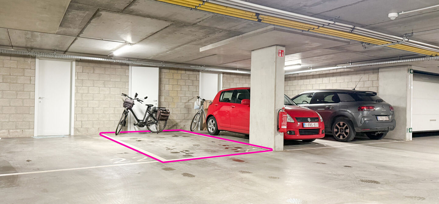 Ervaar bij ImmoFusion 7/7 &ldquo;open huis&rdquo; : klik op onze 3D-TOUR.
Ervaar vastgoed alsof je er zelf doorloopt!

Welkom in dit recent en energiezuinig appartement, gebouwd in 2022, ideaal gelegen in het centrum van Heusden. Dit instapklare appartement combi