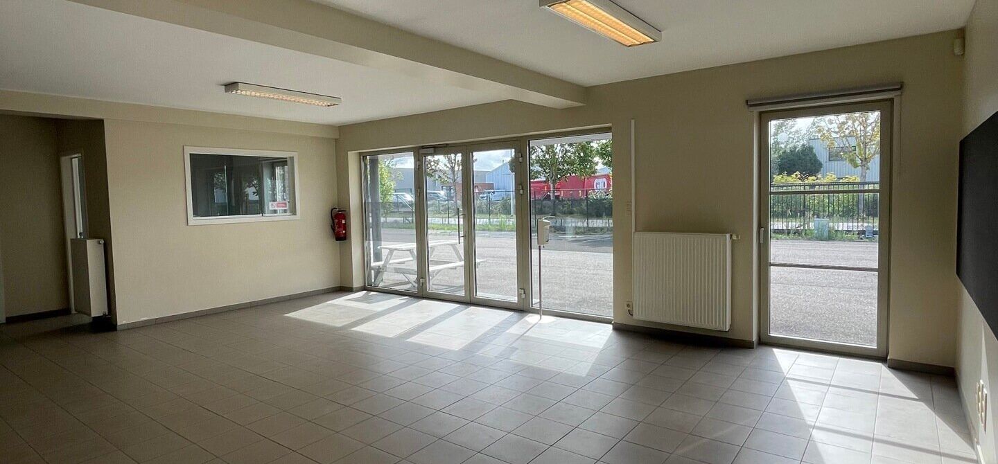 Bedrijfsgebouw te huur in Oudsbergen