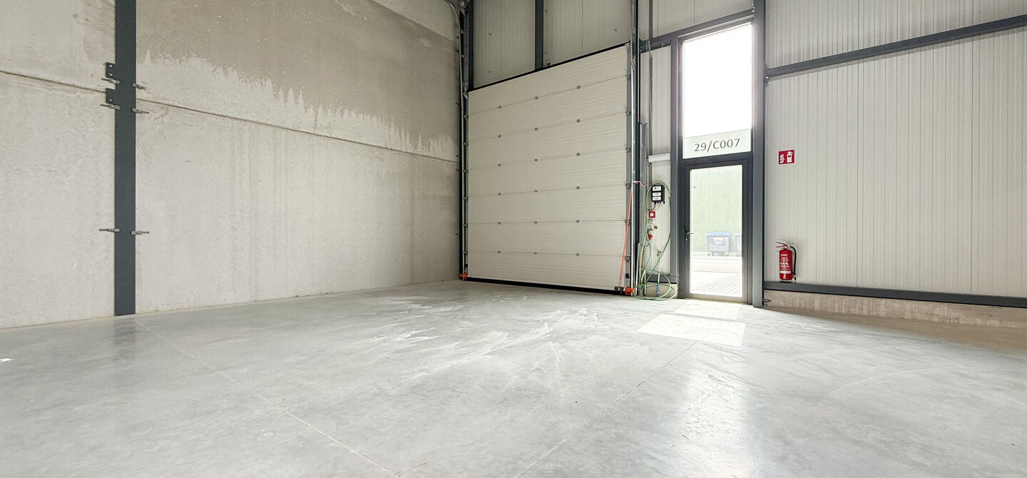 Bedrijfsgebouw te koop in Beringen