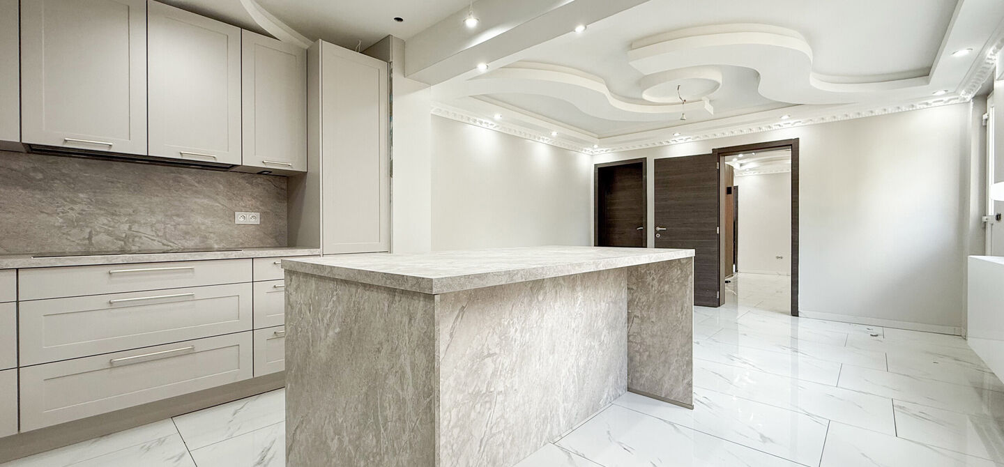 Bij ImmoFusion 7/7 “open huis” : klik op onze 3D-TOUR.
Ervaar vastgoed alsof je er zelf doorloopt!

Net buiten het centrum van Koersel vind je deze woning op een centrale locatie. Een mooie ligging: je wandelt naar het school op enkele minuutjes tijd,