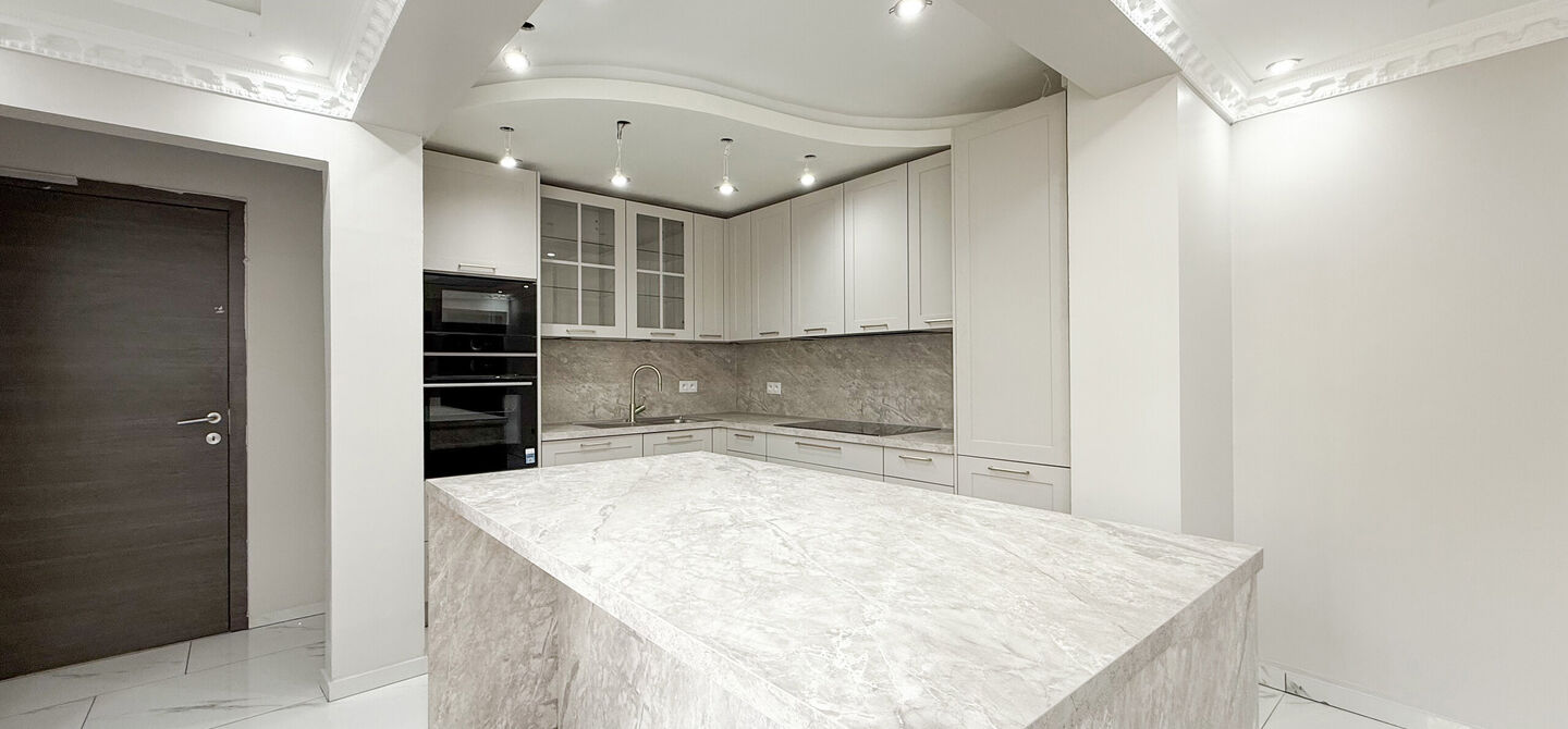 Bij ImmoFusion 7/7 “open huis” : klik op onze 3D-TOUR.
Ervaar vastgoed alsof je er zelf doorloopt!

Net buiten het centrum van Koersel vind je deze woning op een centrale locatie. Een mooie ligging: je wandelt naar het school op enkele minuutjes tijd,