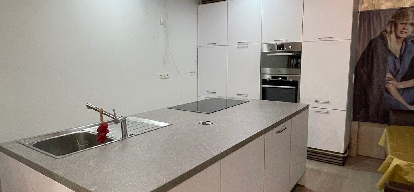 Gebouw voor gemengd gebruik te huur in Lanaken