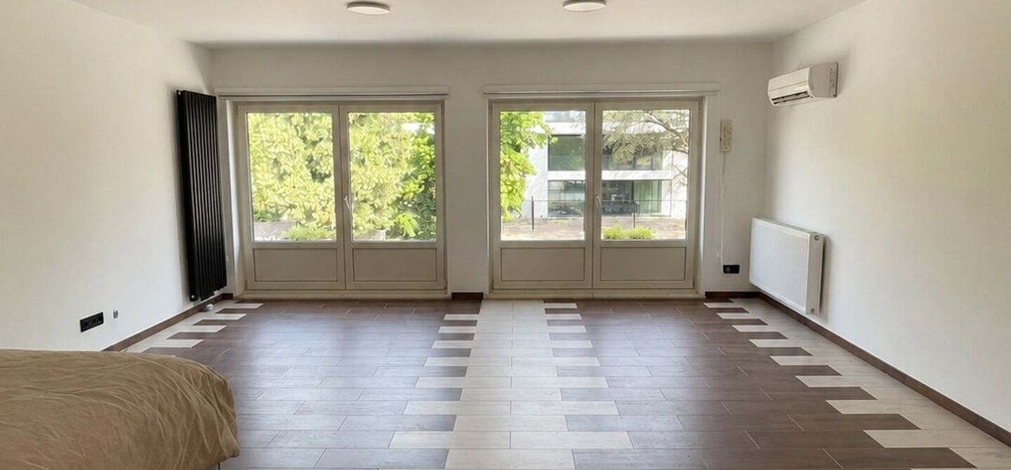 Gebouw voor gemengd gebruik te huur in Lanaken