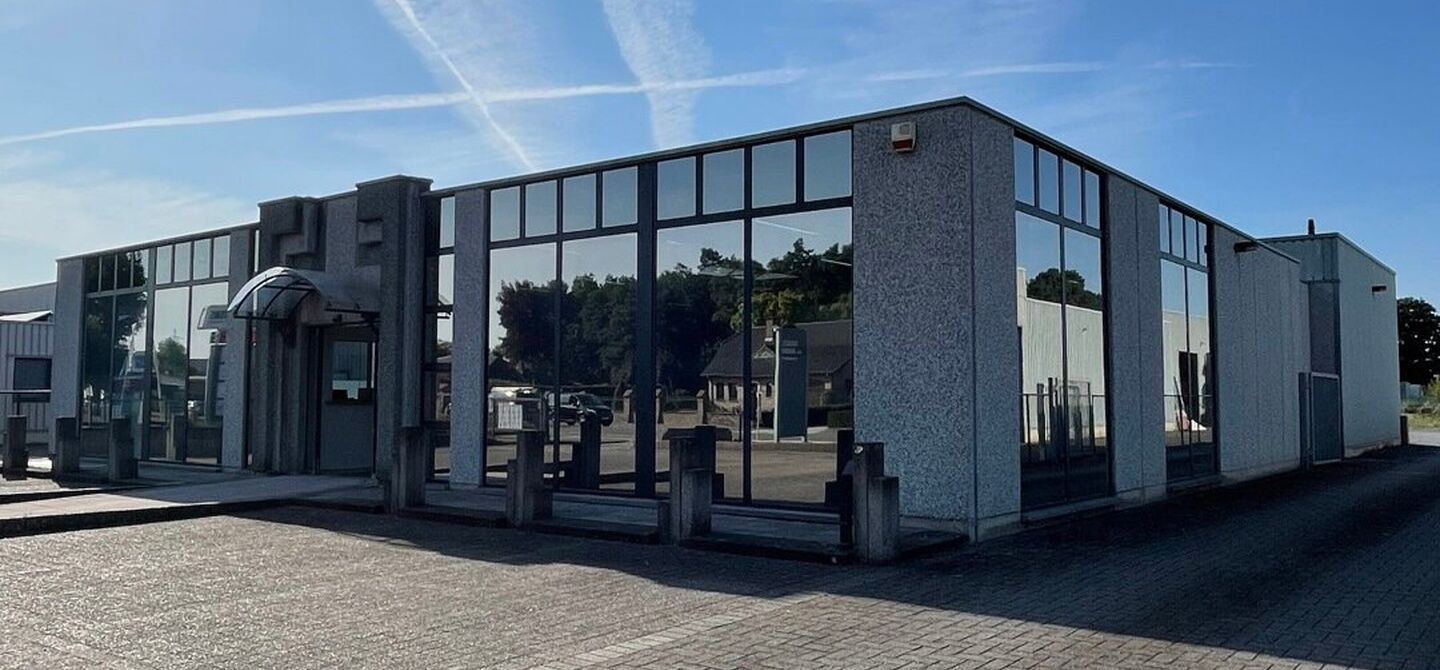 Gebouw voor gemengd gebruik te huur in Oudsbergen