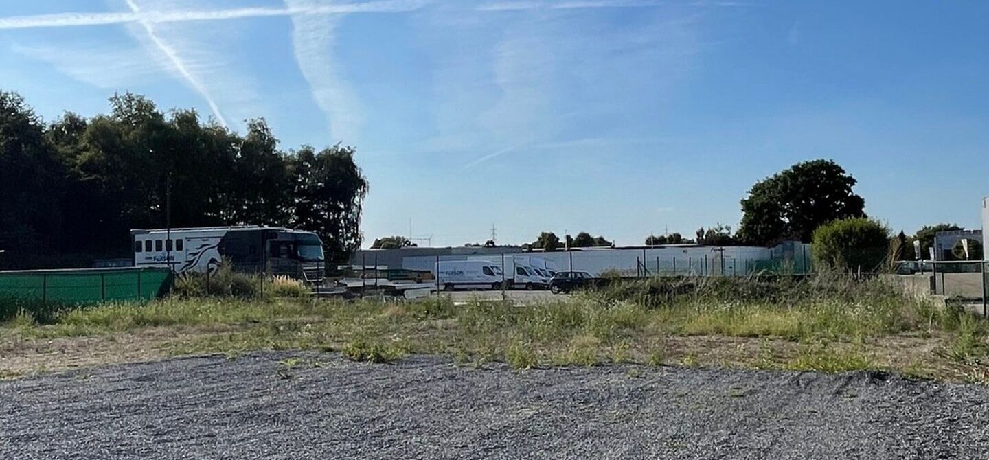 Gebouw voor gemengd gebruik te huur in Oudsbergen