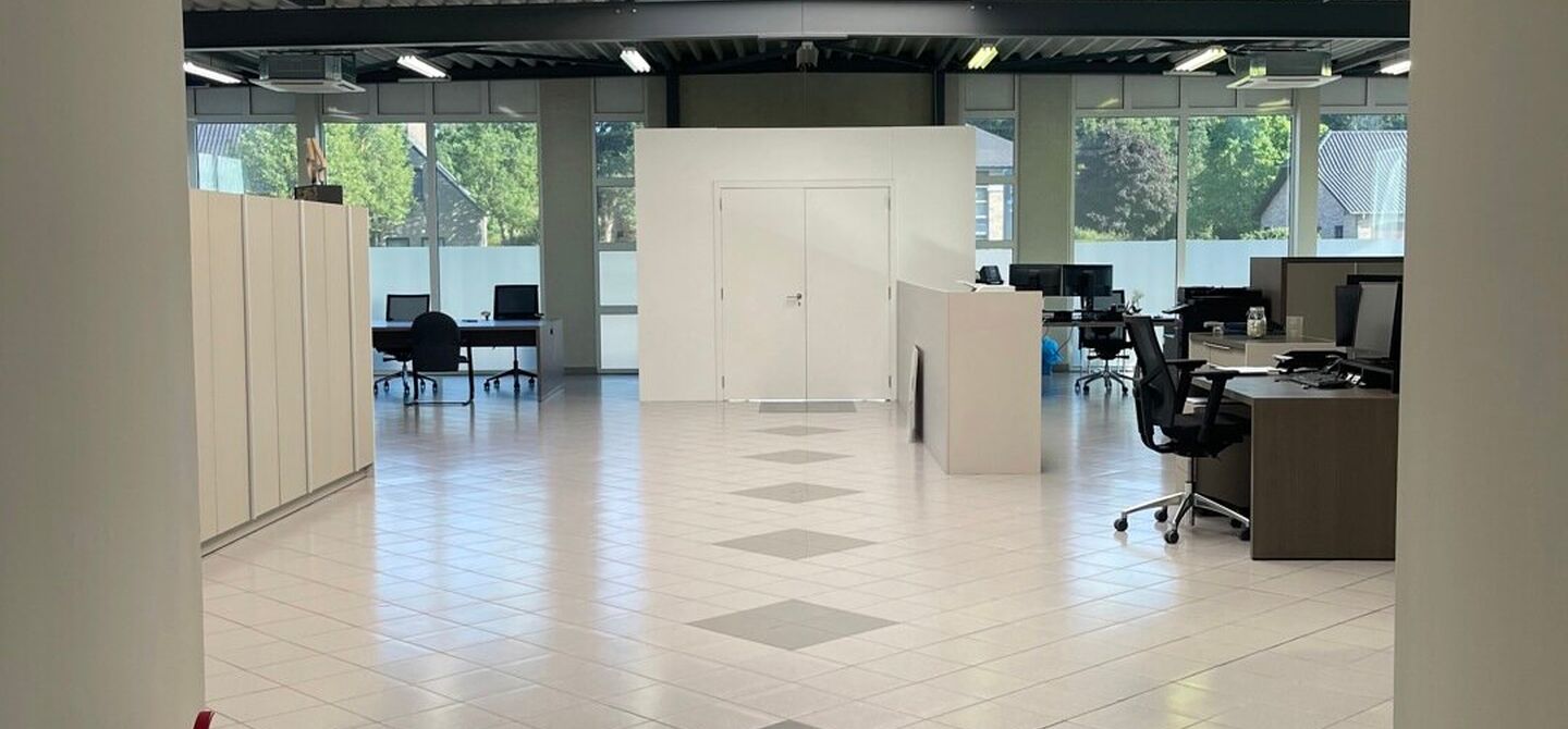 Gebouw voor gemengd gebruik te huur in Oudsbergen