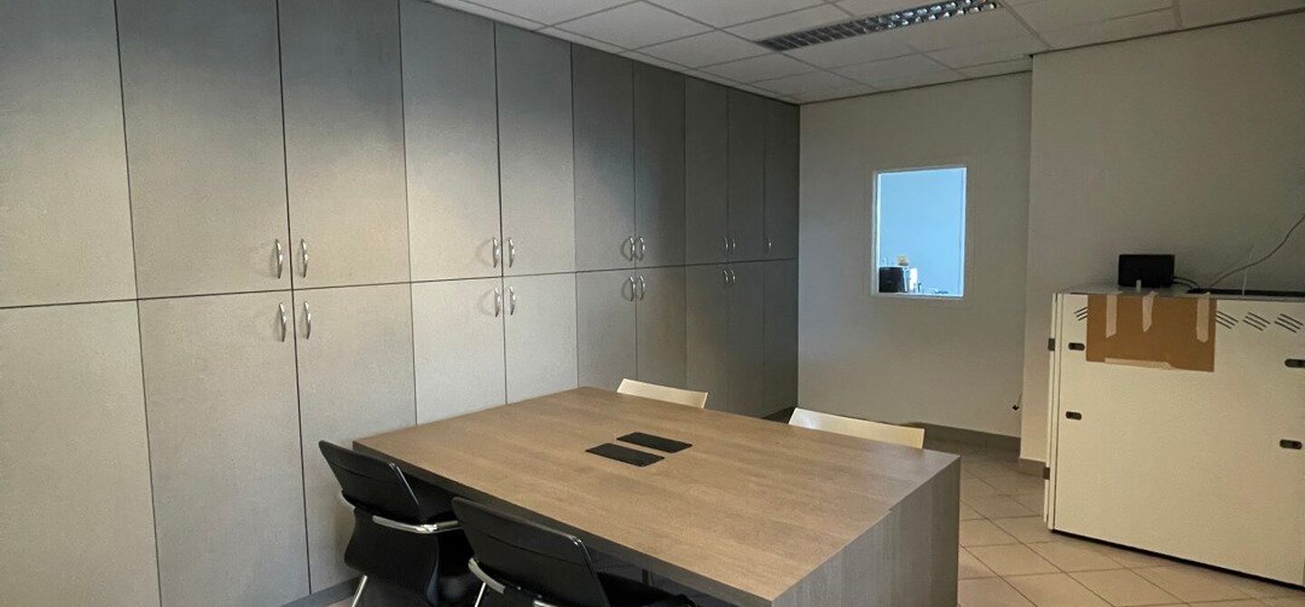 Gebouw voor gemengd gebruik te huur in Oudsbergen