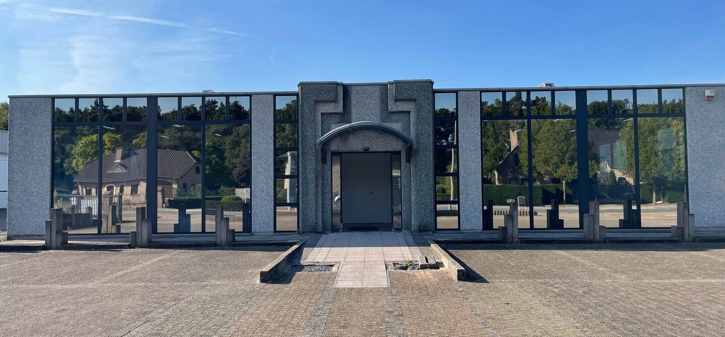 Gebouw voor gemengd gebruik te huur in Oudsbergen