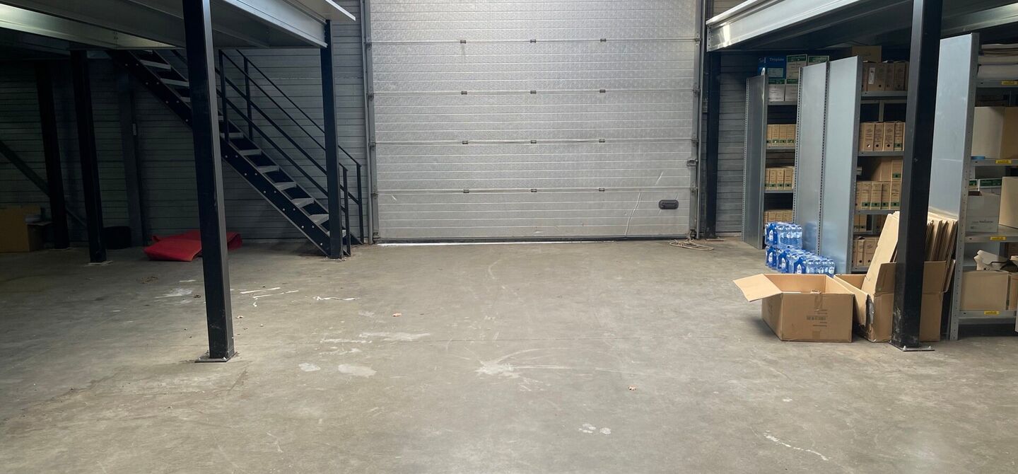 Gebouw voor gemengd gebruik te huur in Oudsbergen