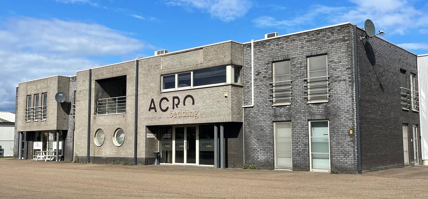Gebouw voor gemengd gebruik te huur in Oudsbergen