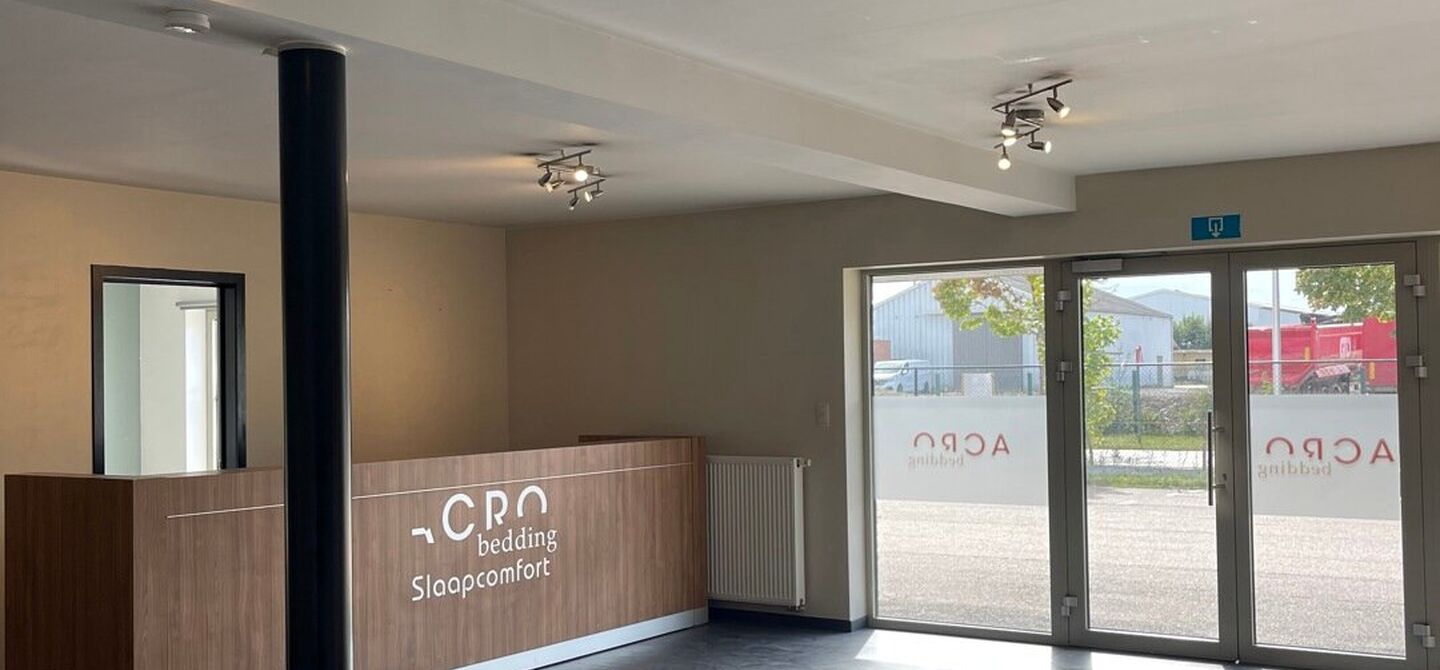 Gebouw voor gemengd gebruik te huur in Oudsbergen