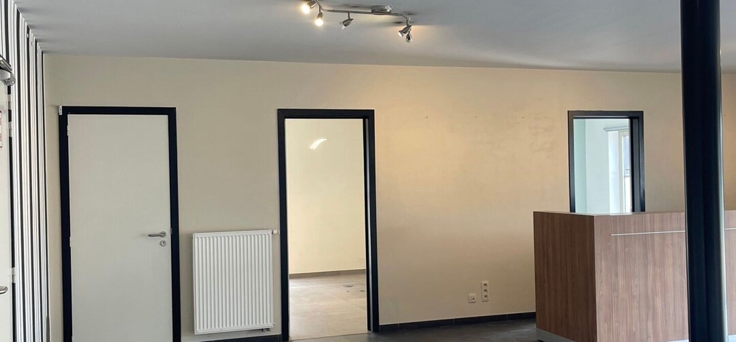 Gebouw voor gemengd gebruik te huur in Oudsbergen