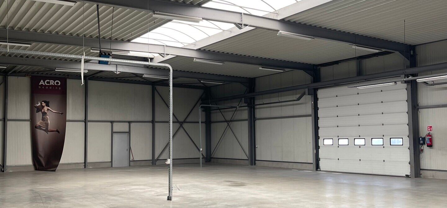 Gebouw voor gemengd gebruik te huur in Oudsbergen