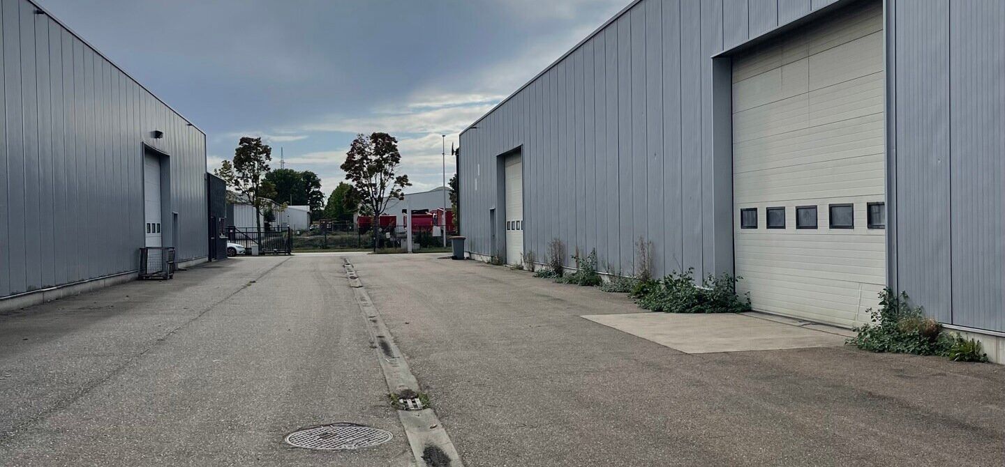 Gebouw voor gemengd gebruik te huur in Oudsbergen