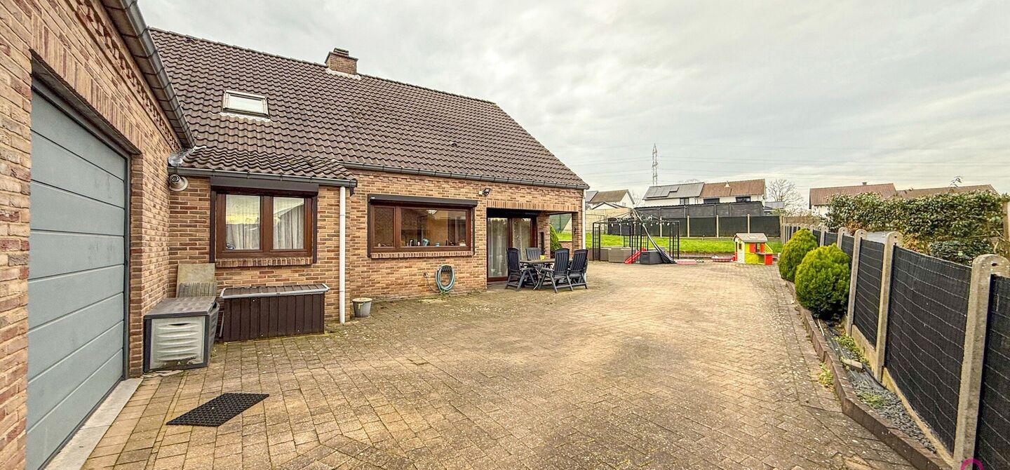Gebouw voor gemengd gebruik te koop in Houthalen-Helchteren