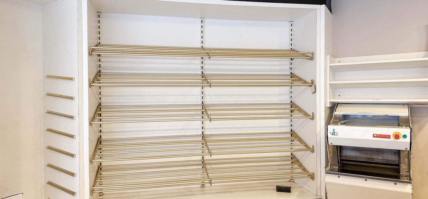 Gebouw voor gemengd gebruik te koop in Wellen