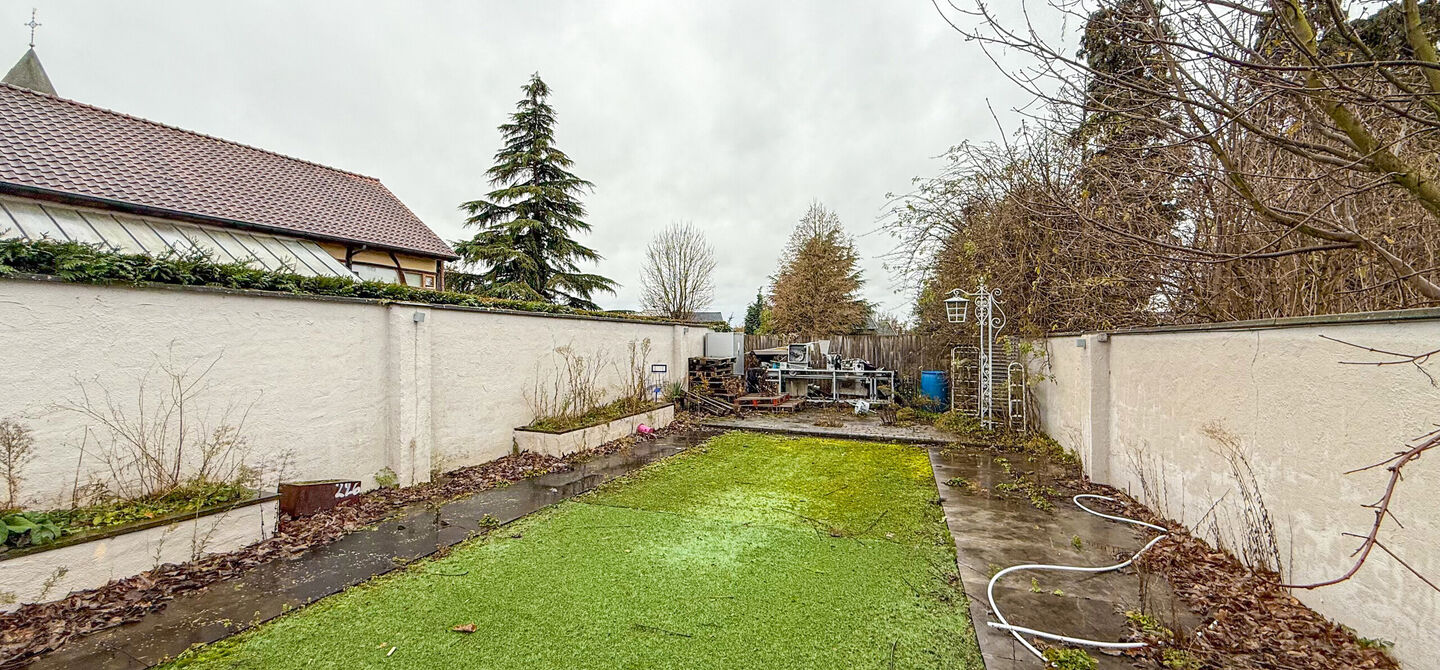 Gebouw voor gemengd gebruik te koop in Wellen