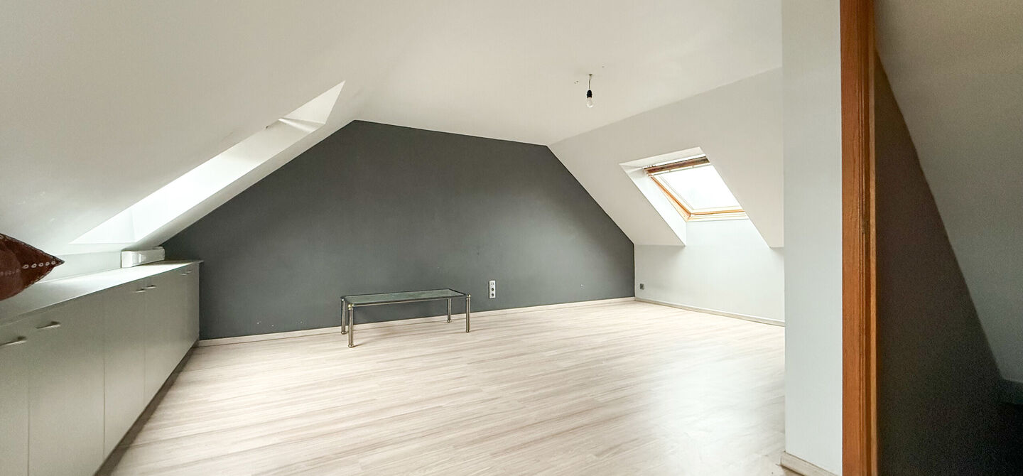 Gebouw voor gemengd gebruik te koop in Wellen