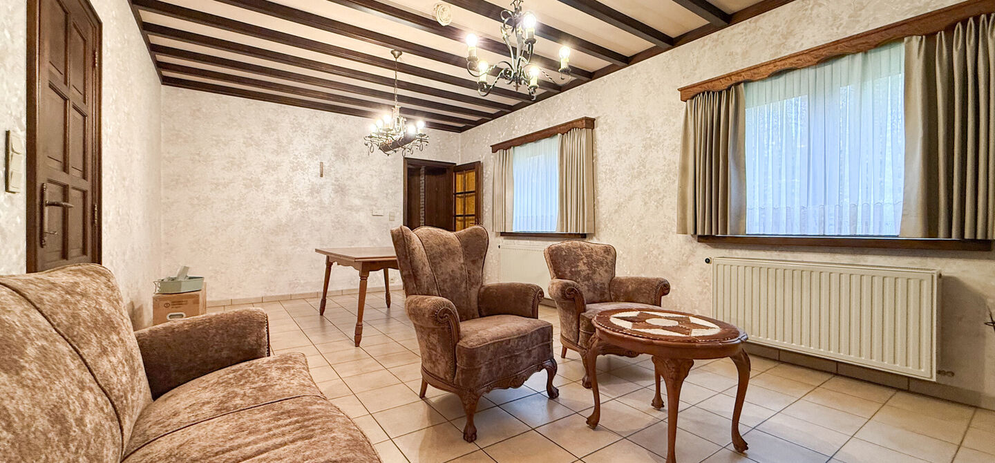 Bij ImmoFusion 7/7 &ldquo;open huis&rdquo;: klik op onze 3D-TOUR.
Ervaar vastgoed alsof je er zelf doorloopt!

Ontdek deze uitzonderlijk gelegen vrijstaande woning in de rustige, bosrijke omgeving van Paal. Wie houdt van natuur, privacy en een fenomenale perceelo