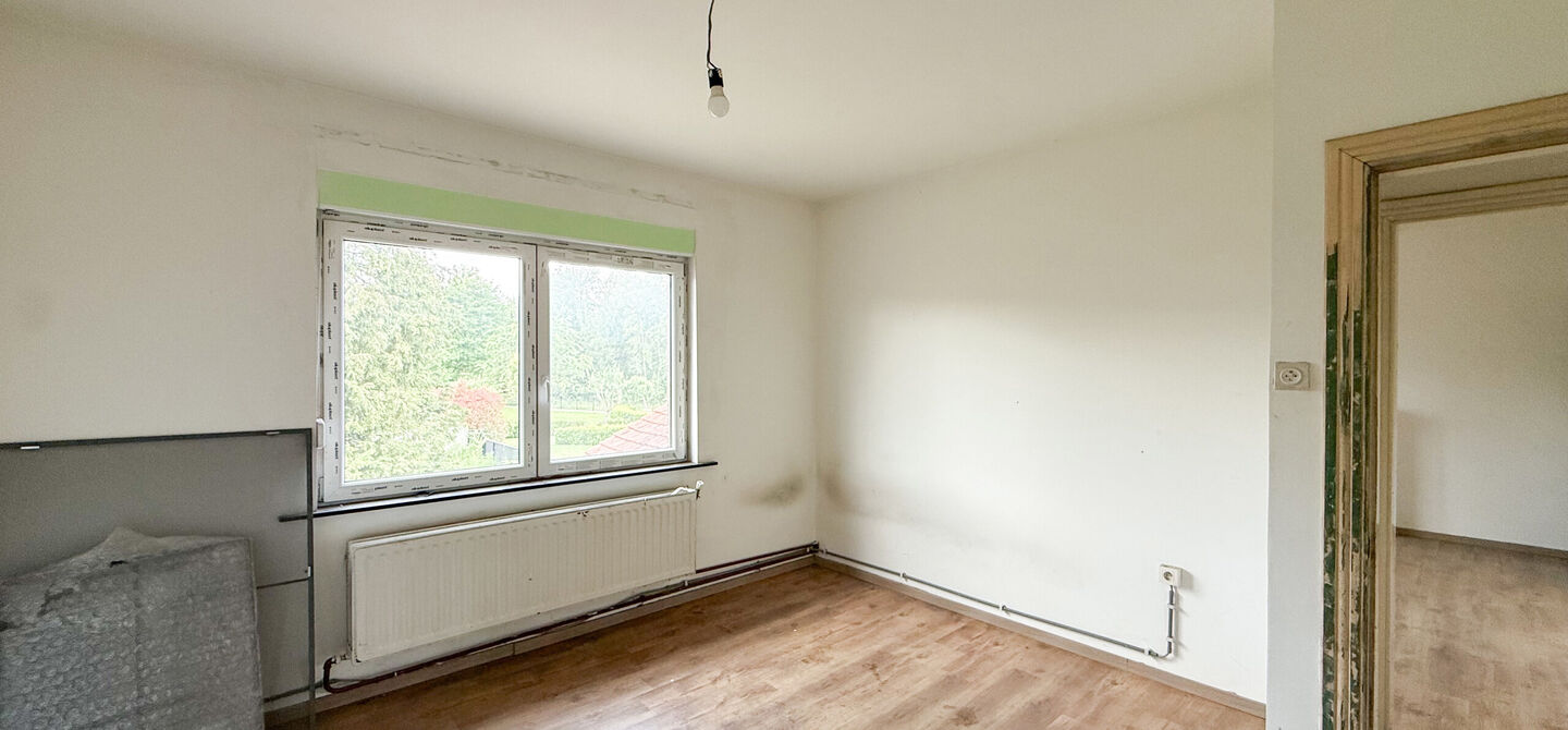 Bij ImmoFusion 7/7 “open huis” : klik op onze 3D-TOUR.
Ervaar vastgoed alsof je er zelf doorloopt!
Bent u op zoek naar een eigendom waar wonen en werken perfect gecombineerd kunnen worden? Dan is deze veelzijdige handelswoning aan de Koolmijnlaan 384