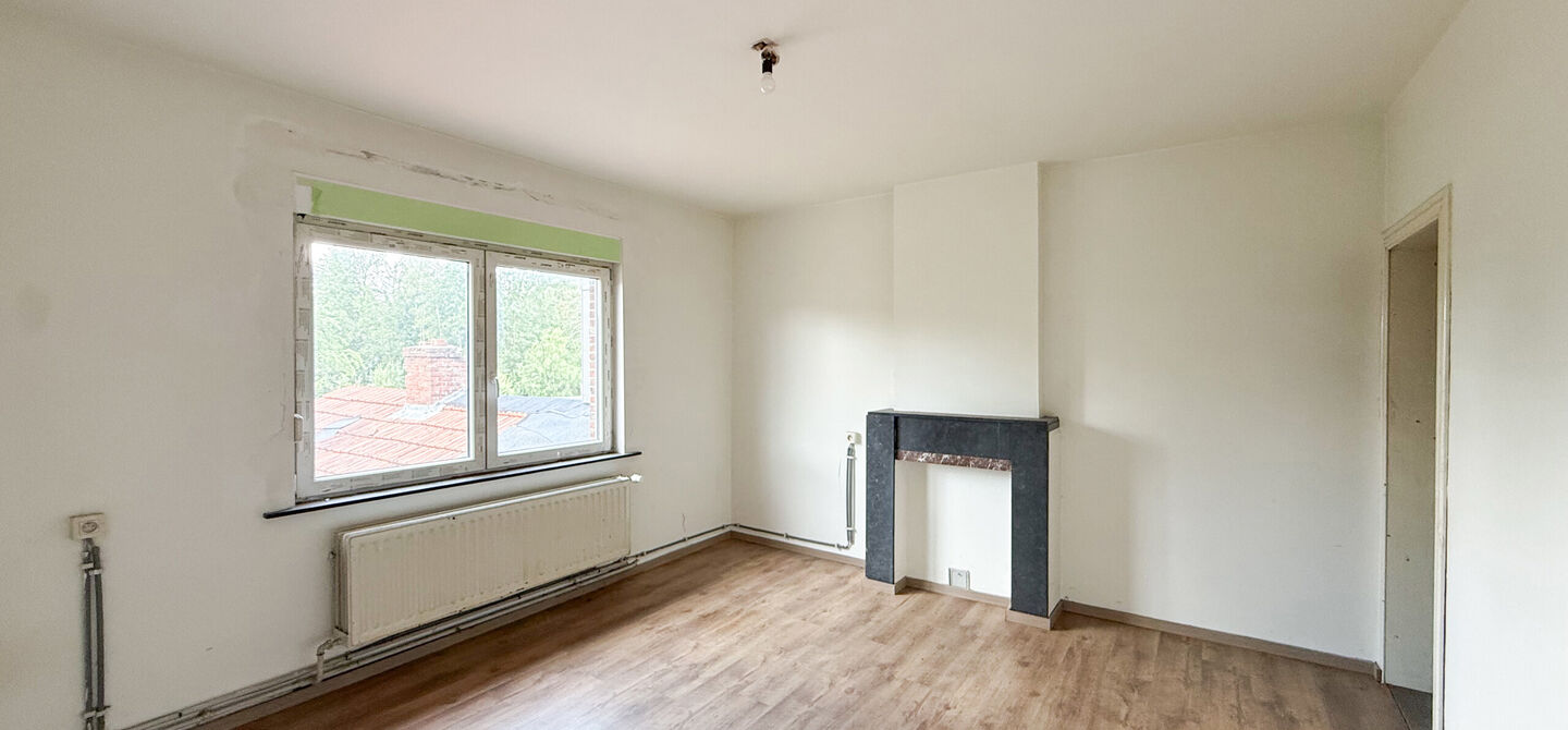 Bij ImmoFusion 7/7 “open huis” : klik op onze 3D-TOUR.
Ervaar vastgoed alsof je er zelf doorloopt!
Bent u op zoek naar een eigendom waar wonen en werken perfect gecombineerd kunnen worden? Dan is deze veelzijdige handelswoning aan de Koolmijnlaan 384