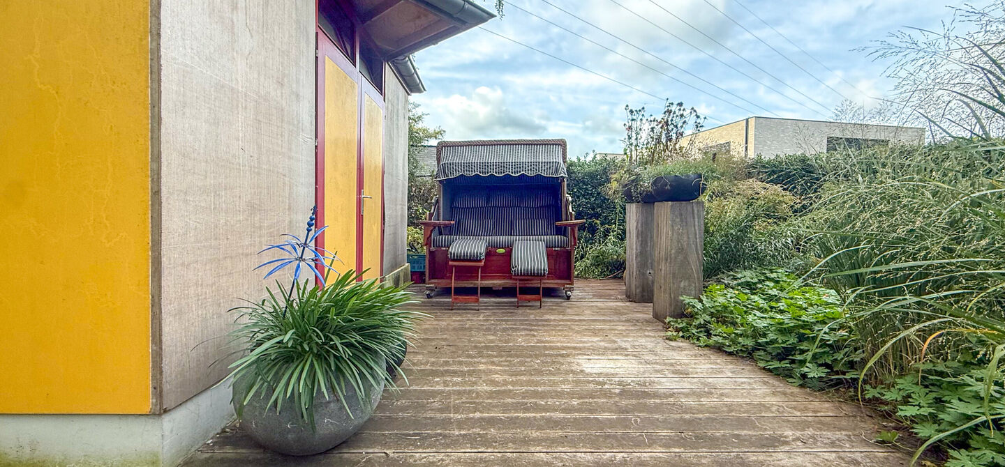 Rust, ruimte en architecturale charme op een riant perceel
Sommige woningen voelen meteen als thuiskomen. Deze bijzondere architectuurwoning in Koersel combineert ruimte, comfort, licht en karakter met een uitzonderlijk groene omgeving. Gelegen op een ri