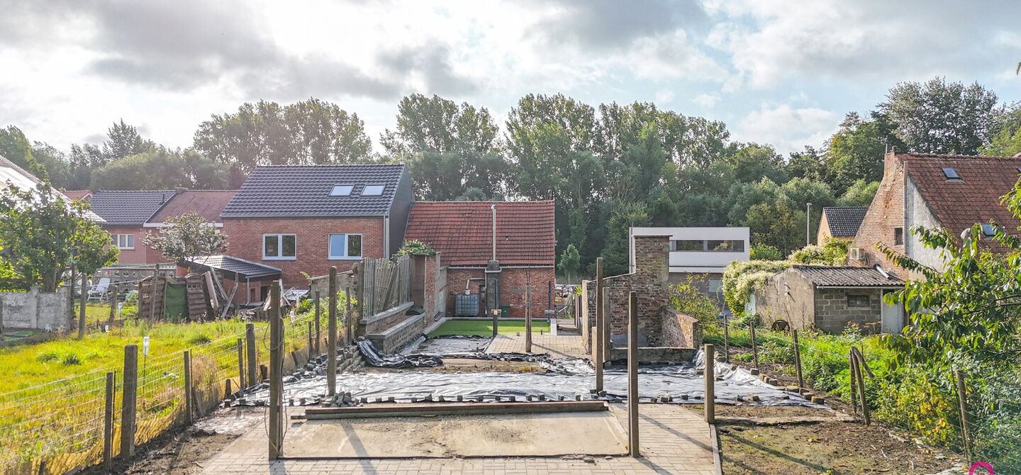 Charmant renovatieproject met tuin in landelijk Heers