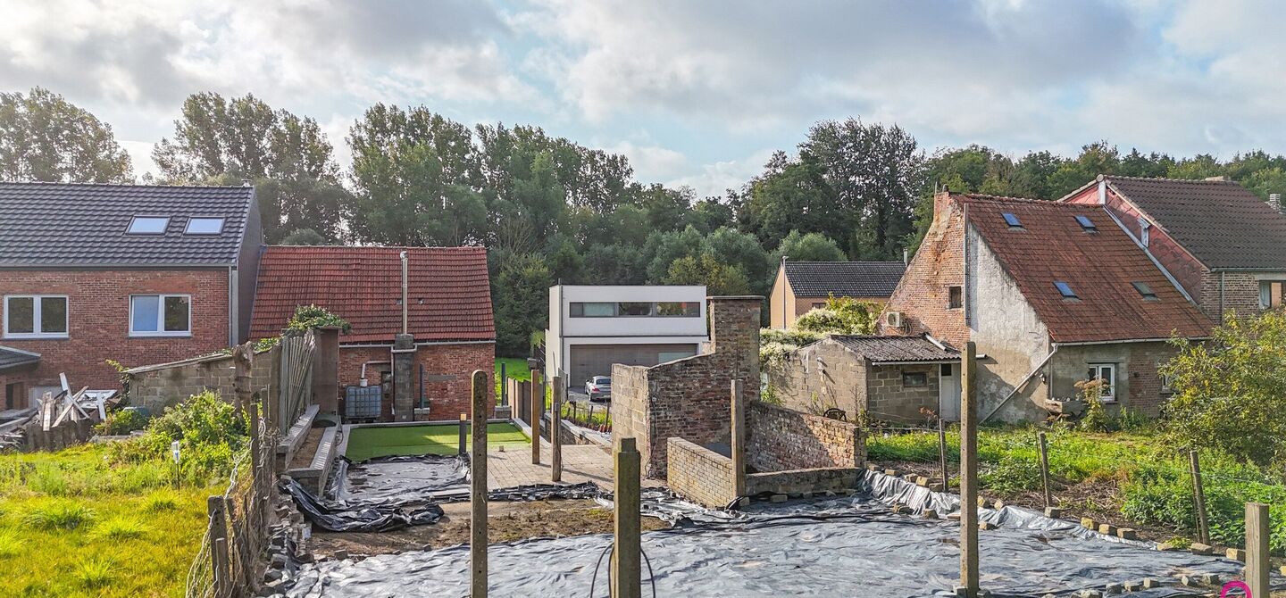 Charmant renovatieproject met tuin in landelijk Heers