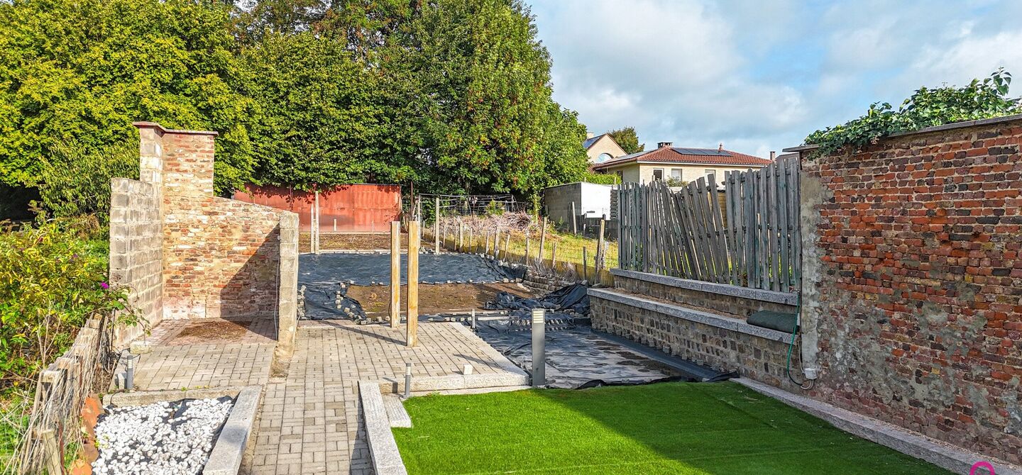Charmant renovatieproject met tuin in landelijk Heers