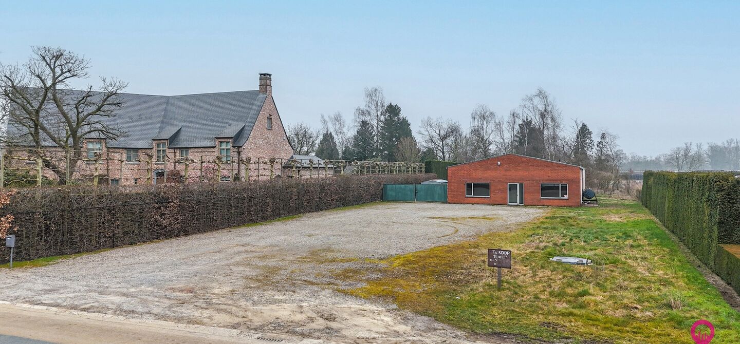 Kantoren & magazijn te koop in Zonhoven