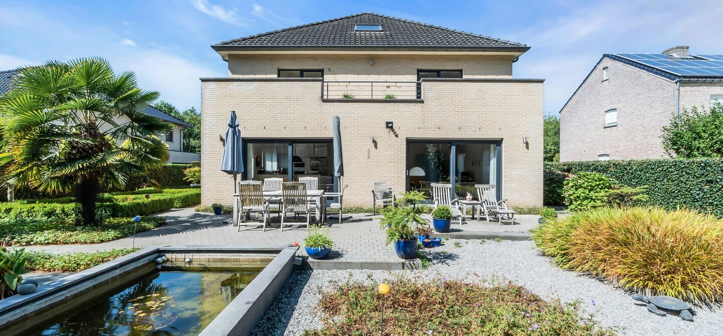 Villa te koop in Maasmechelen